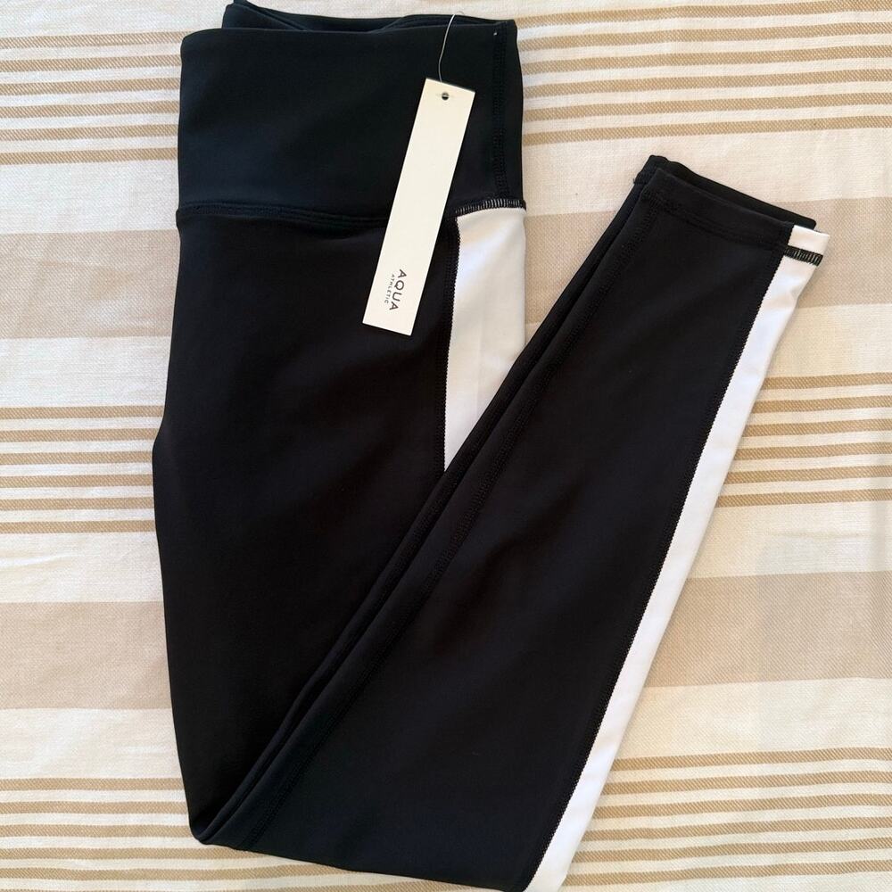 AQUA NWT | Athletic color blocked black leggings with white stripe | size small
